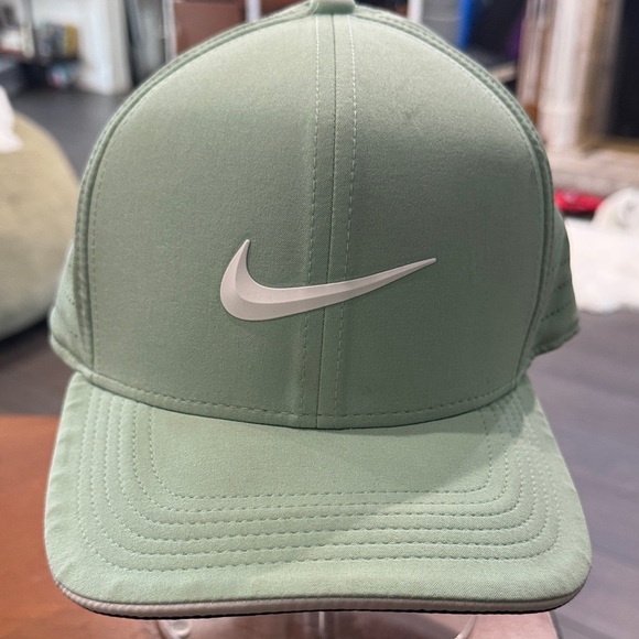 Nike Mint Green Hat - Picture 1 of 6